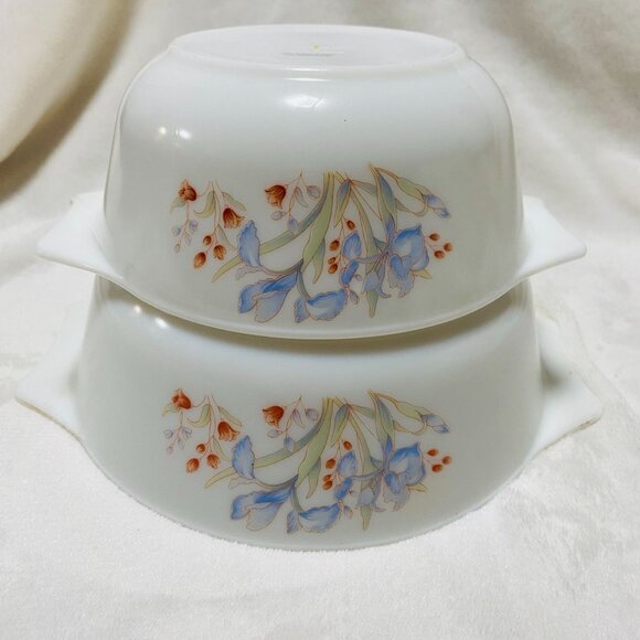 English Pyrex Blue Iris Floral Casserole Dishes 1 Qt & 1.5Qt NO LIDS - Picture 4 of 12
